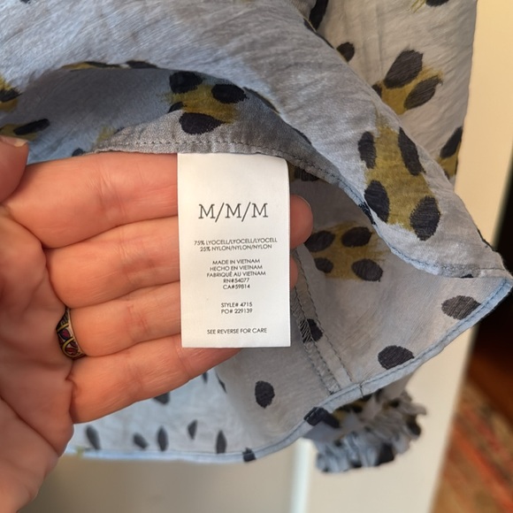 CAbi Hunter Blouse in Medium - Picture 7 of 9